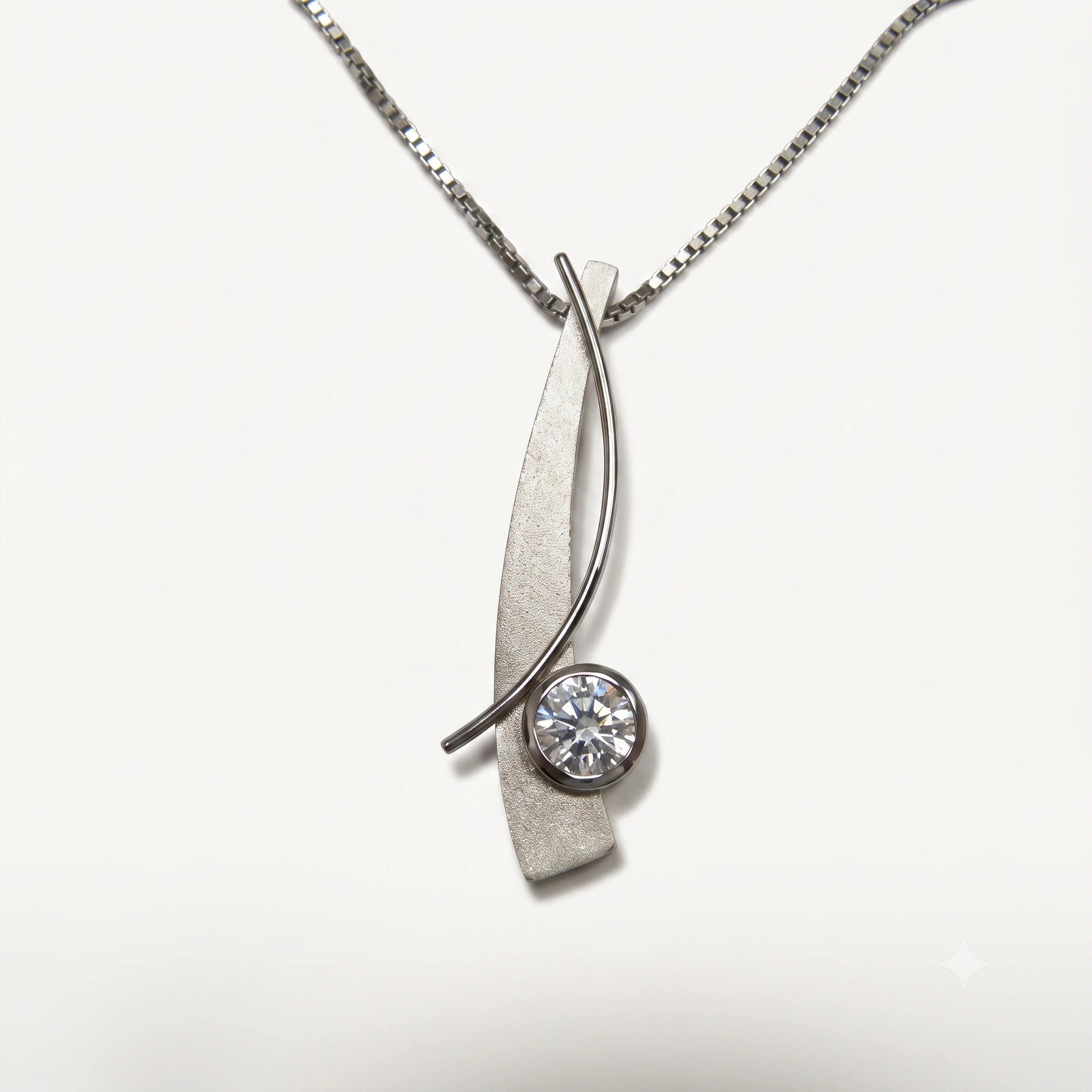 Mark Katzeff silver necklace with diamond